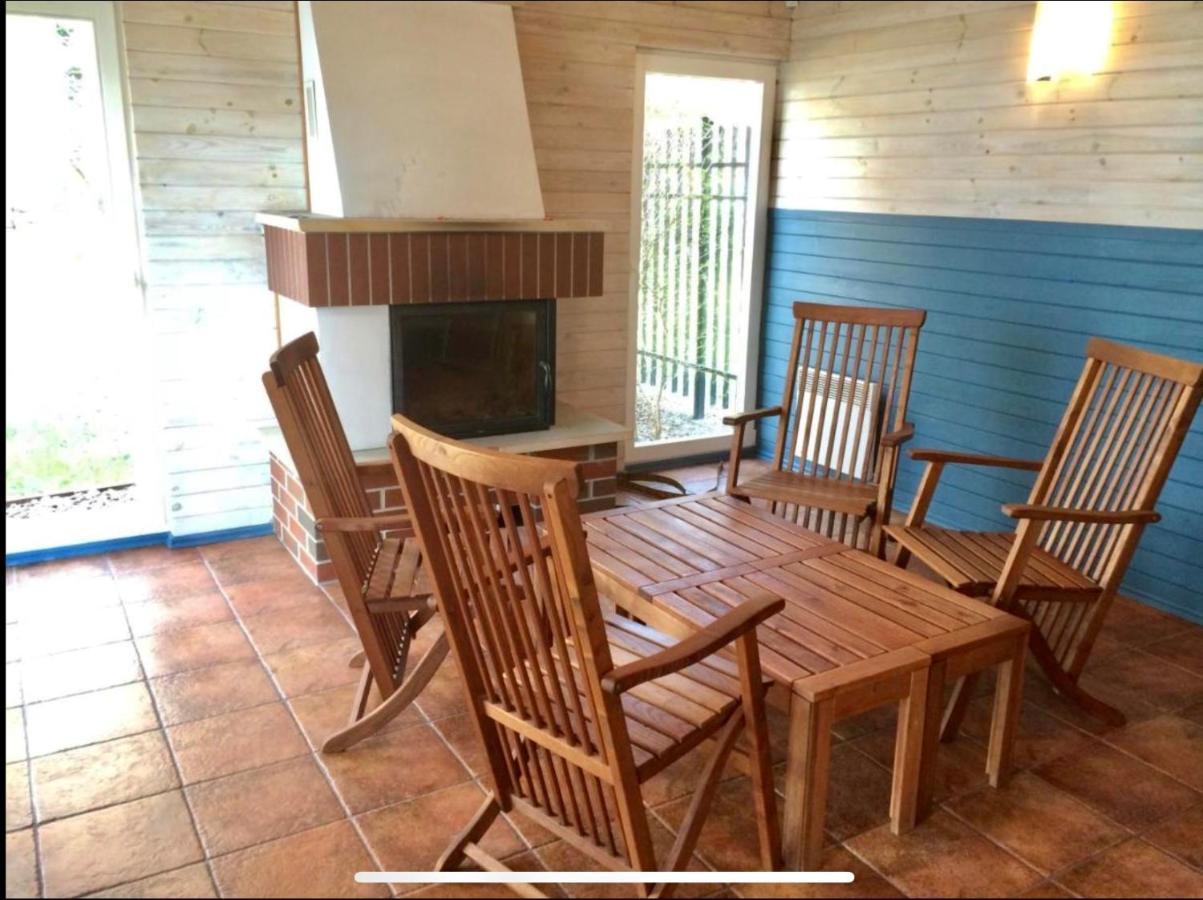 Unit Apartment Deluxe Юрата Экстерьер фото